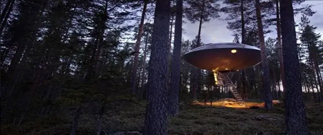 Happy Star Wars Day: Time for Some Out of this World Hotels!